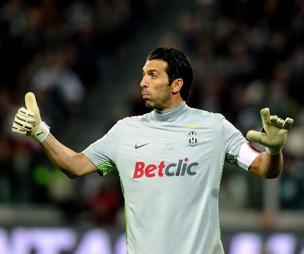 谁给了球迷“训话”的权力？（球迷“训话”之权从何而来？）